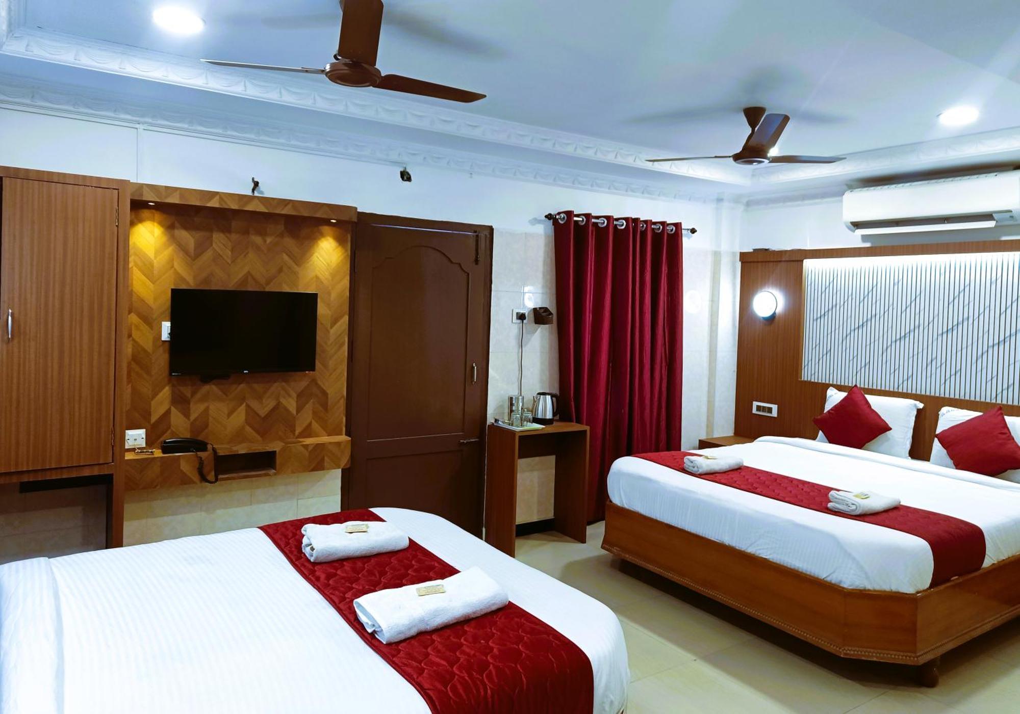 Hotel Jeyam Канякумари Екстериор снимка